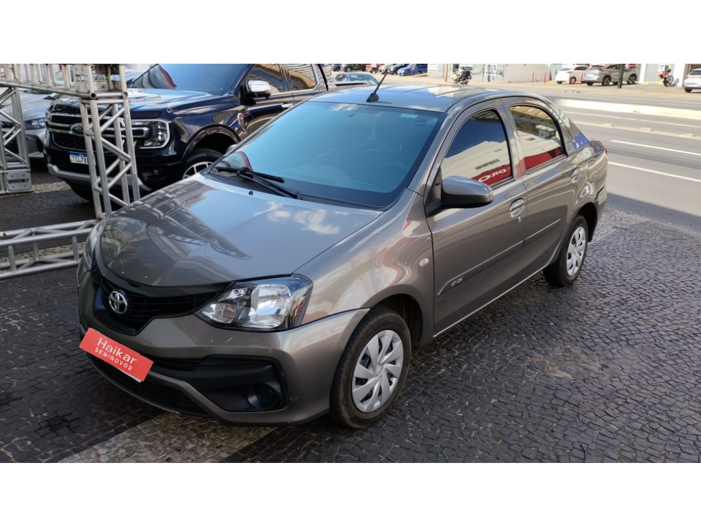 TOYOTA ETIOS