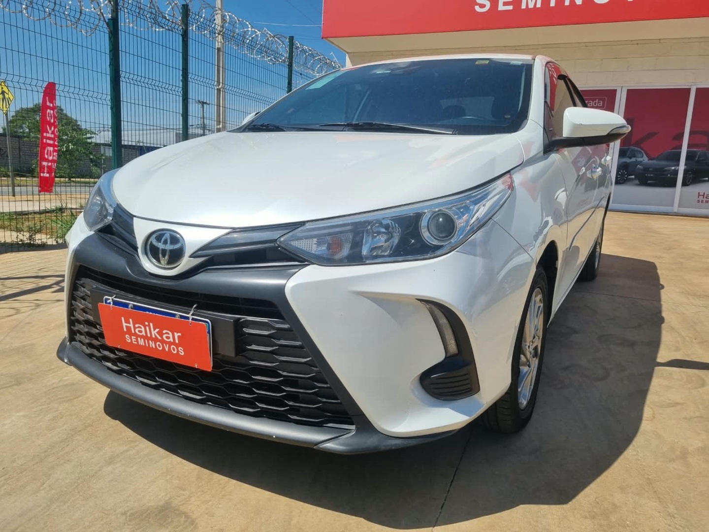 TOYOTA YARIS