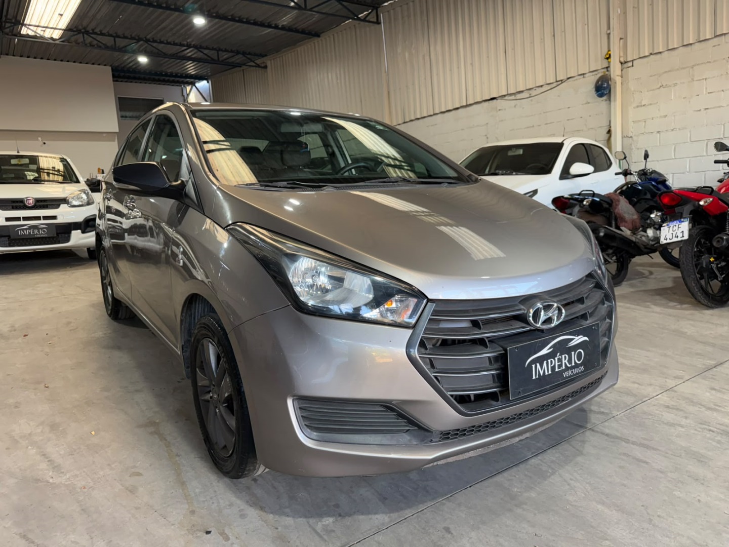 HYUNDAI HB20S