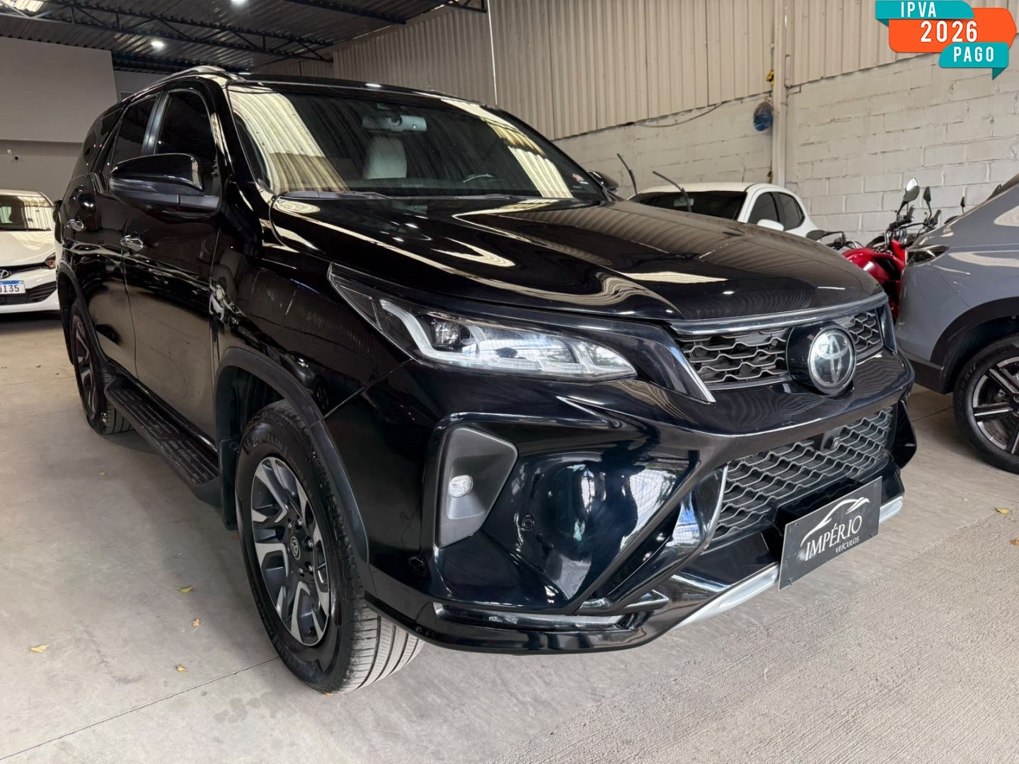 TOYOTA HILUX SW4