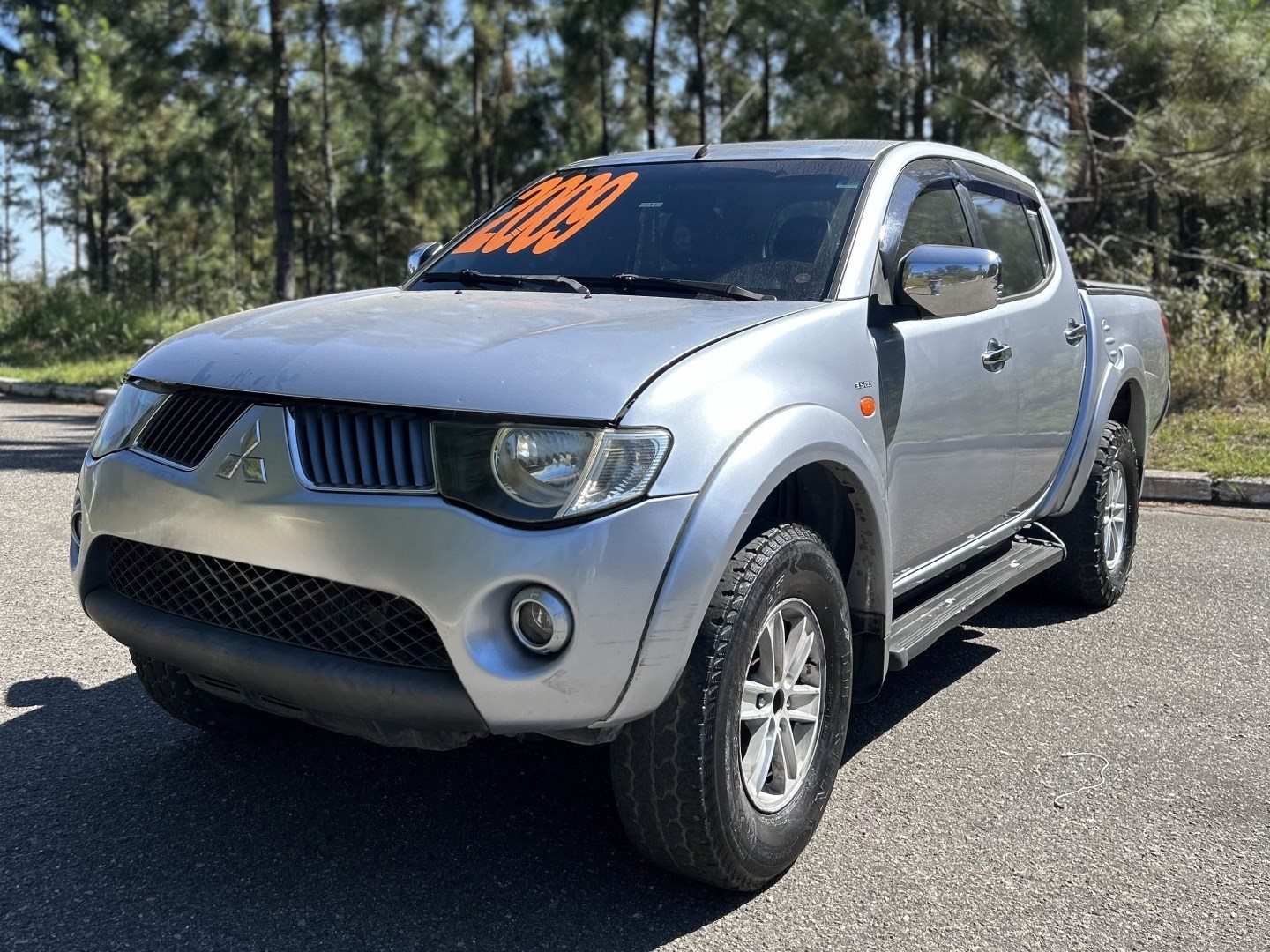 MITSUBISHI L200 TRITON