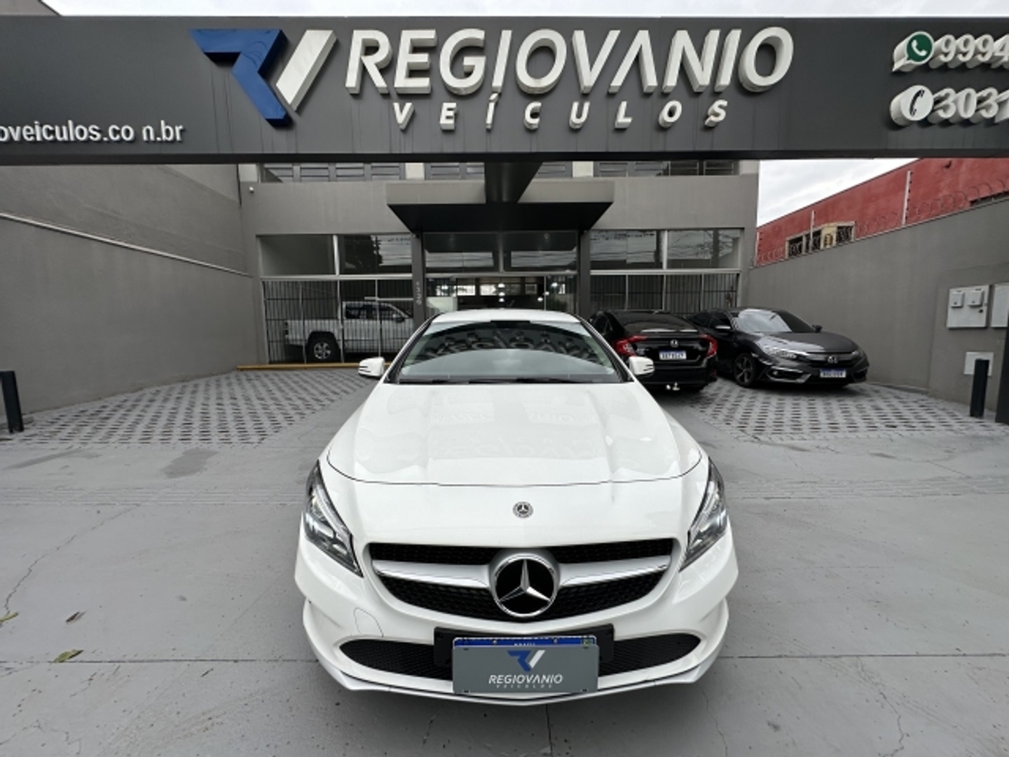 MERCEDES-BENZ CLA 180