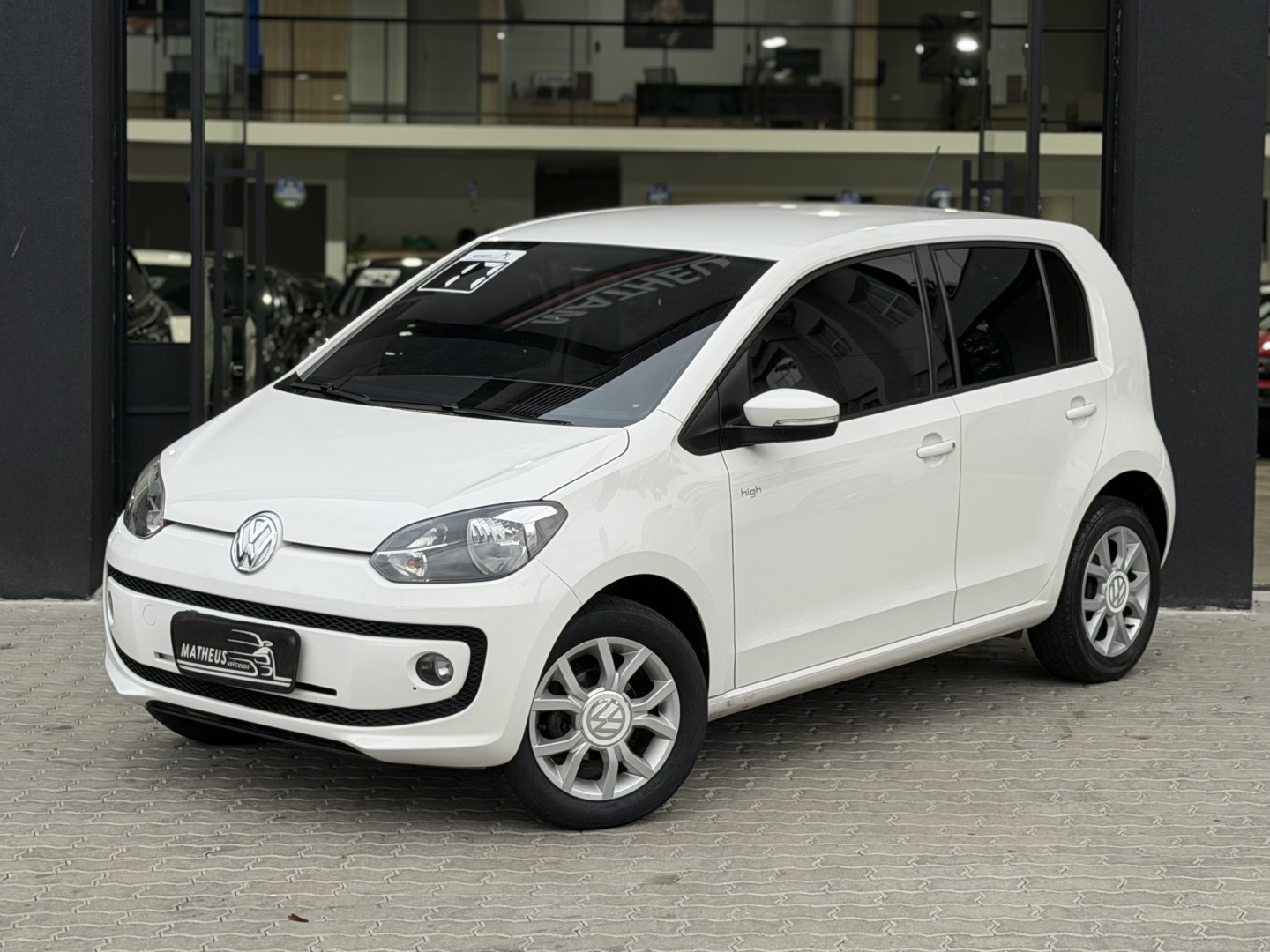 VOLKSWAGEN UP