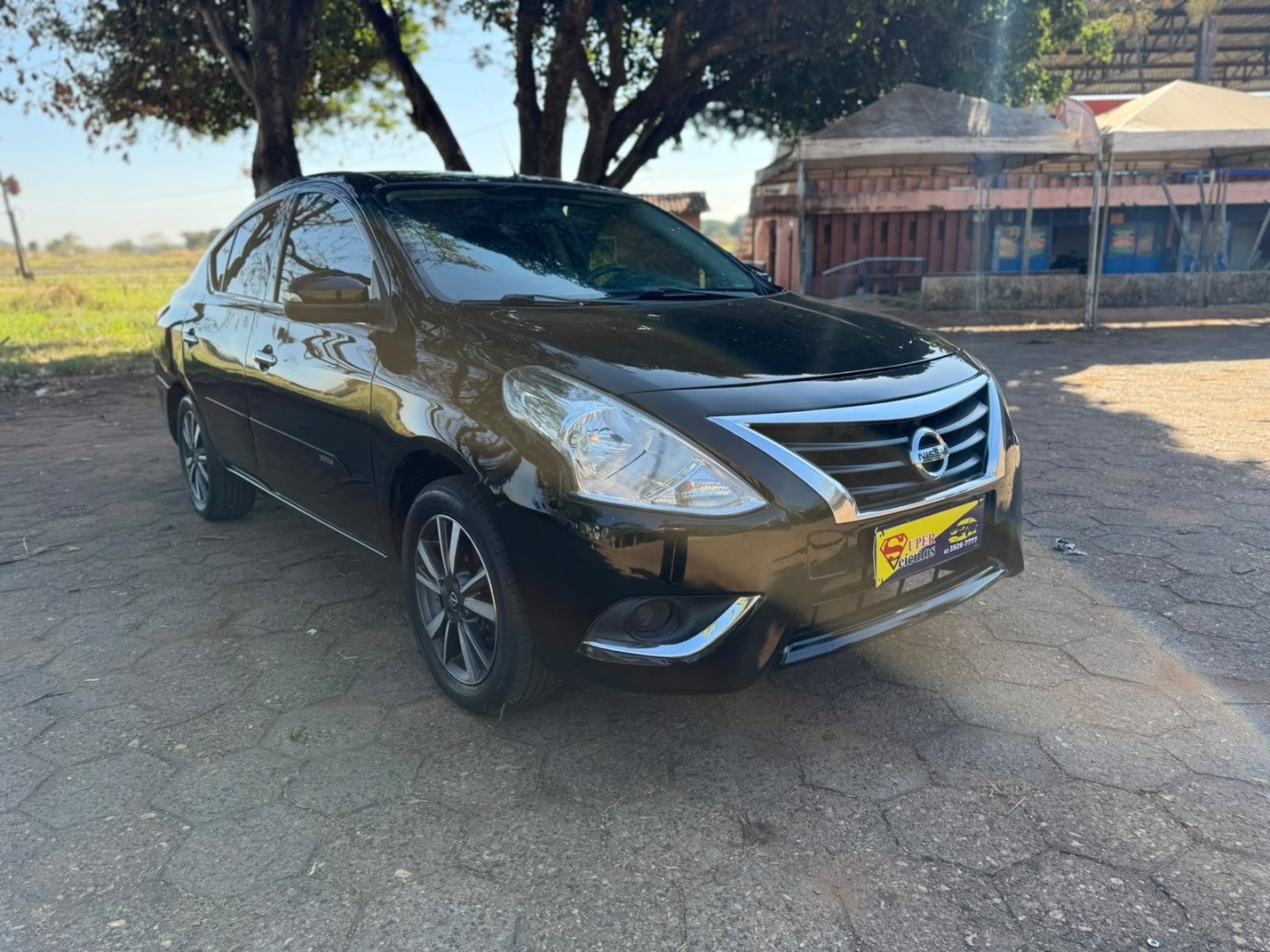 NISSAN VERSA