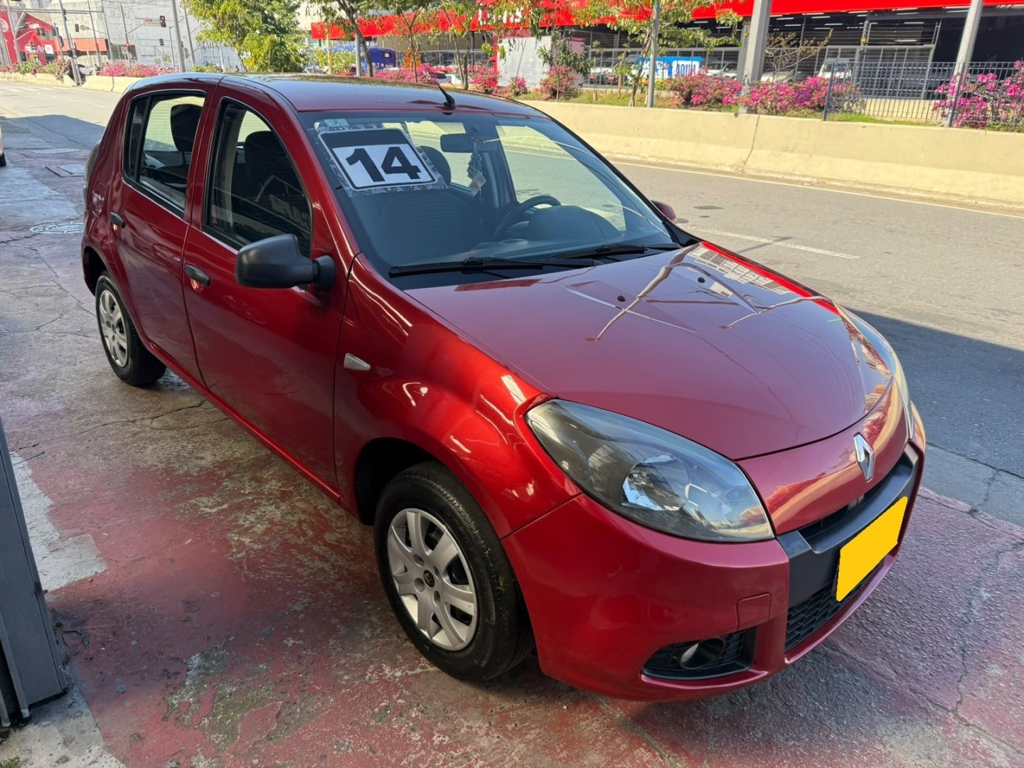 RENAULT SANDERO