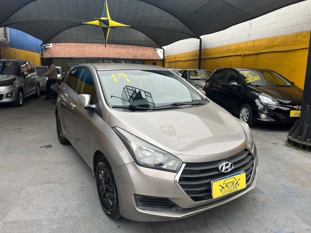 HYUNDAI HB20