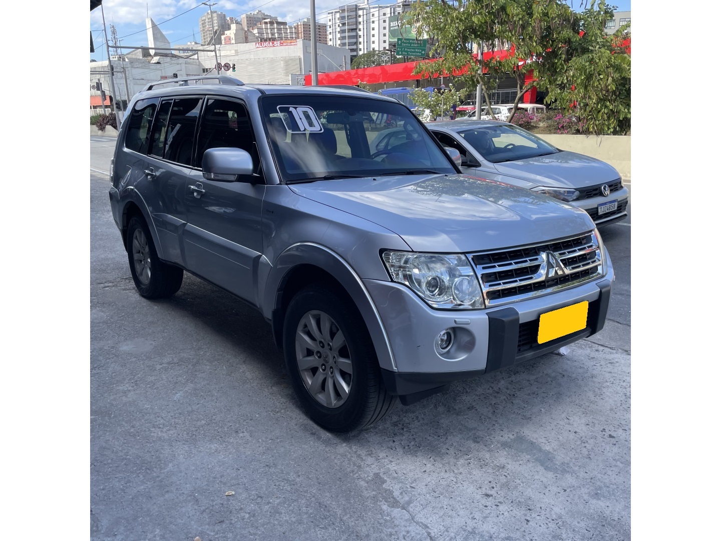 MITSUBISHI PAJERO FULL