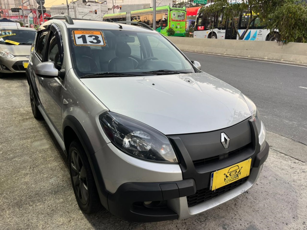 RENAULT SANDERO