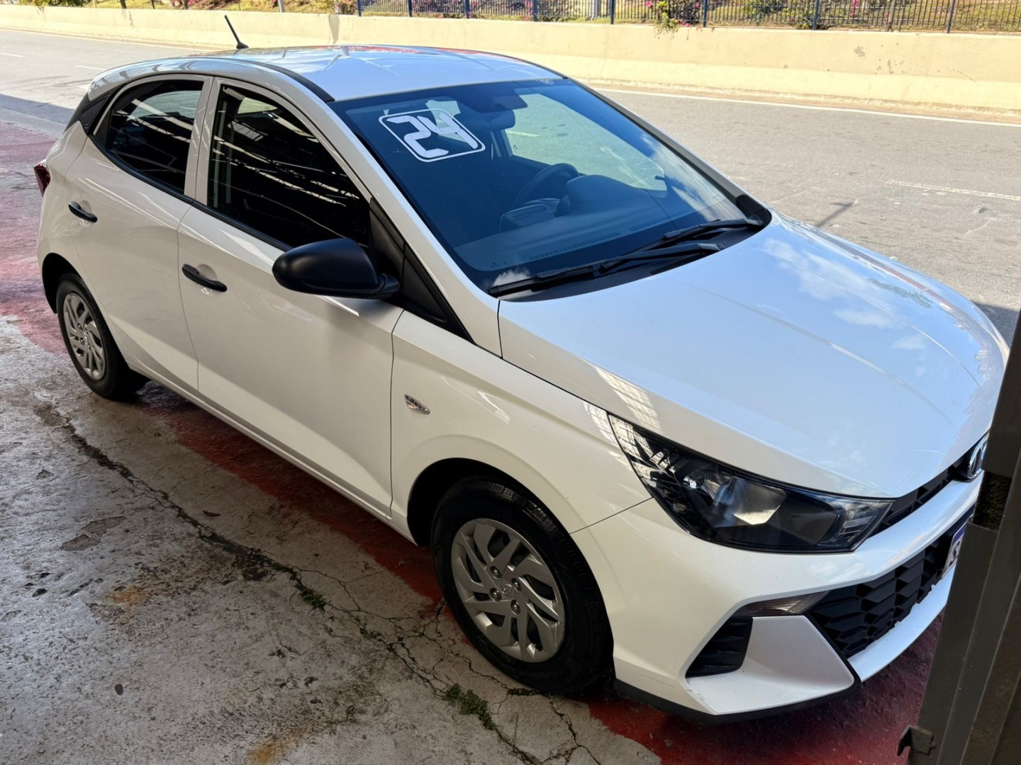 HYUNDAI HB20