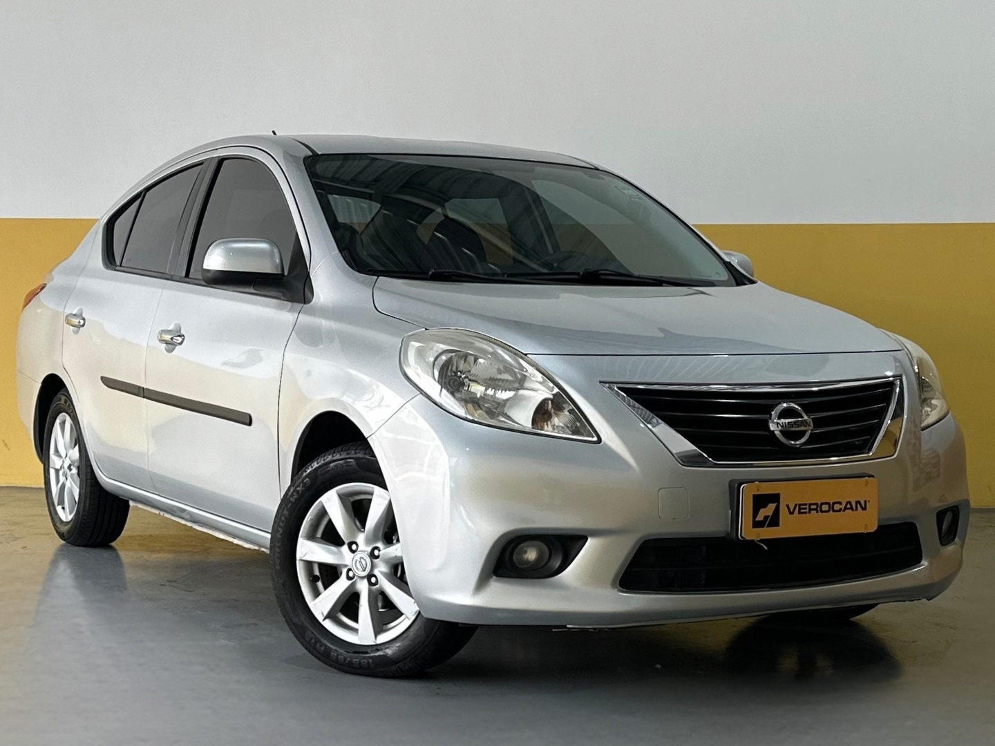NISSAN VERSA