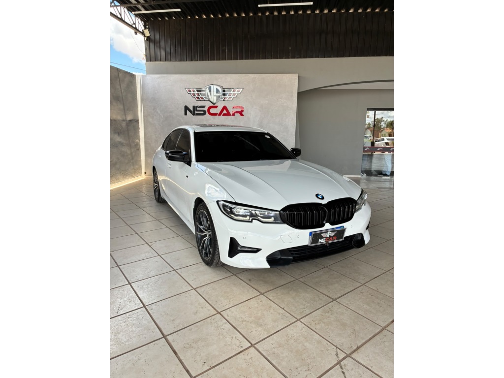 BMW 320i