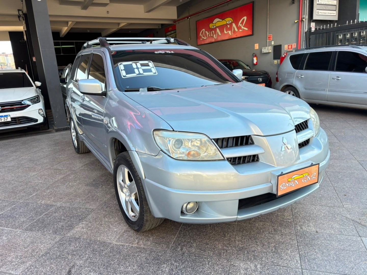 MITSUBISHI AIRTREK