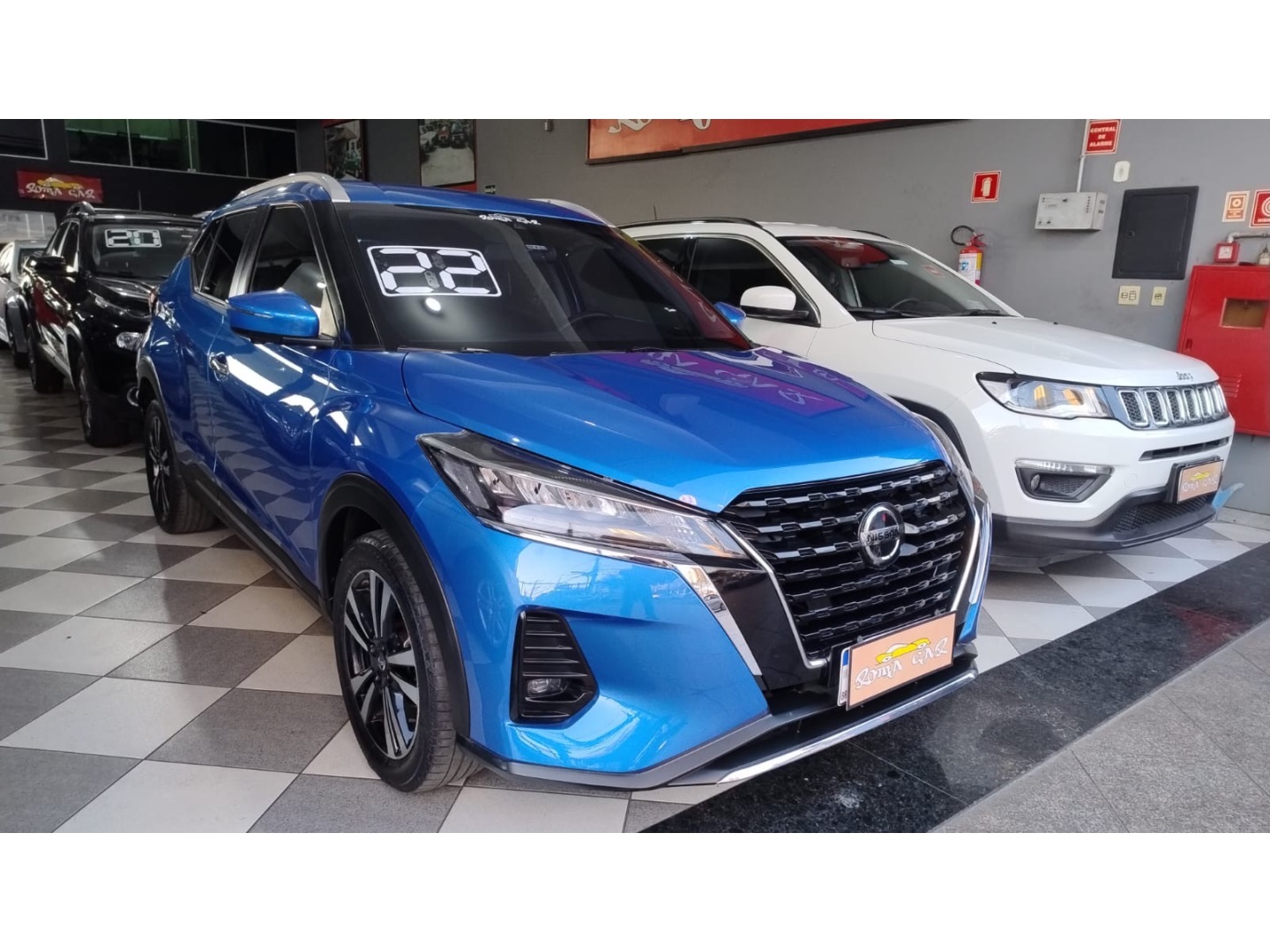 NISSAN KICKS