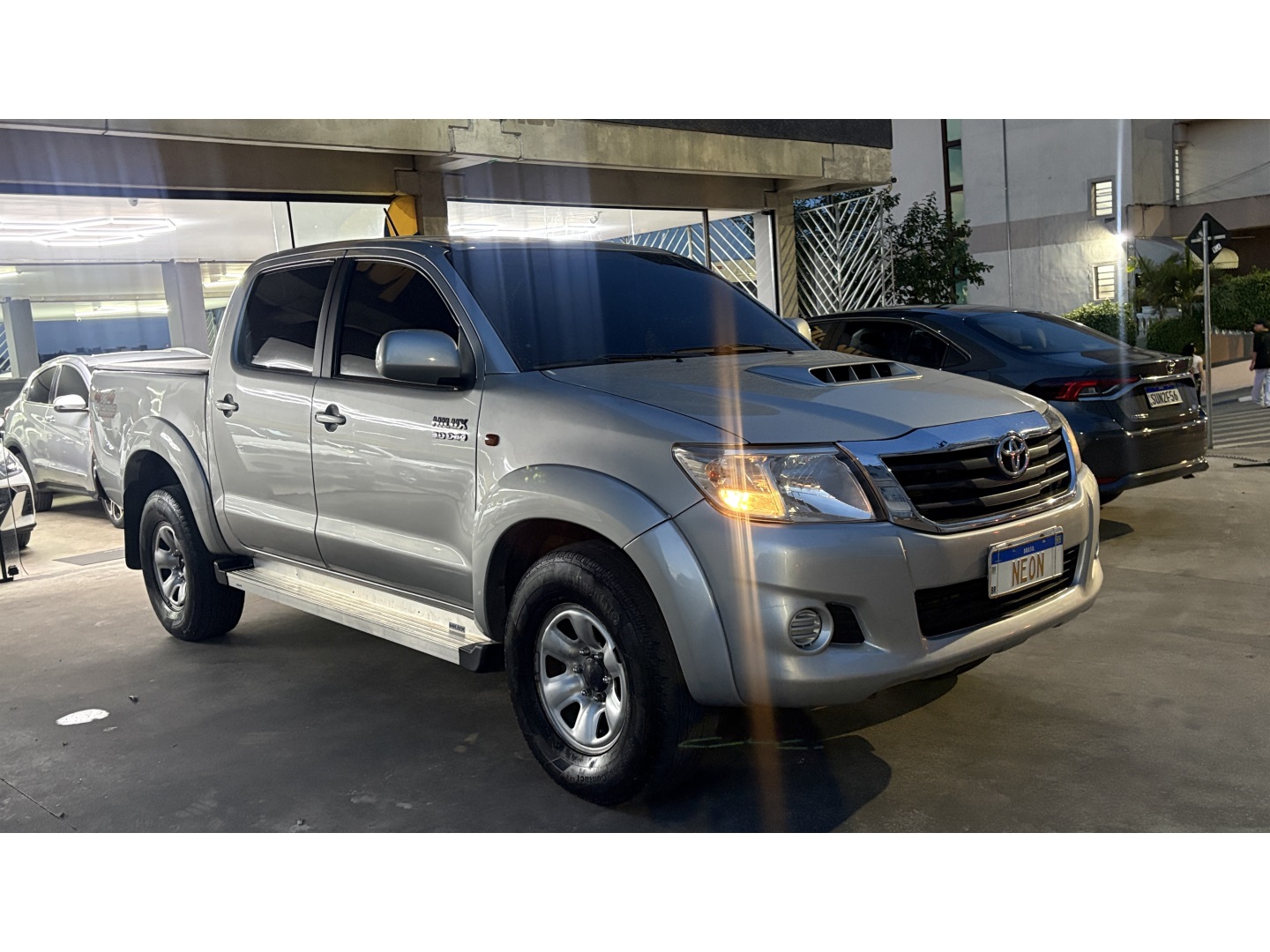 TOYOTA HILUX