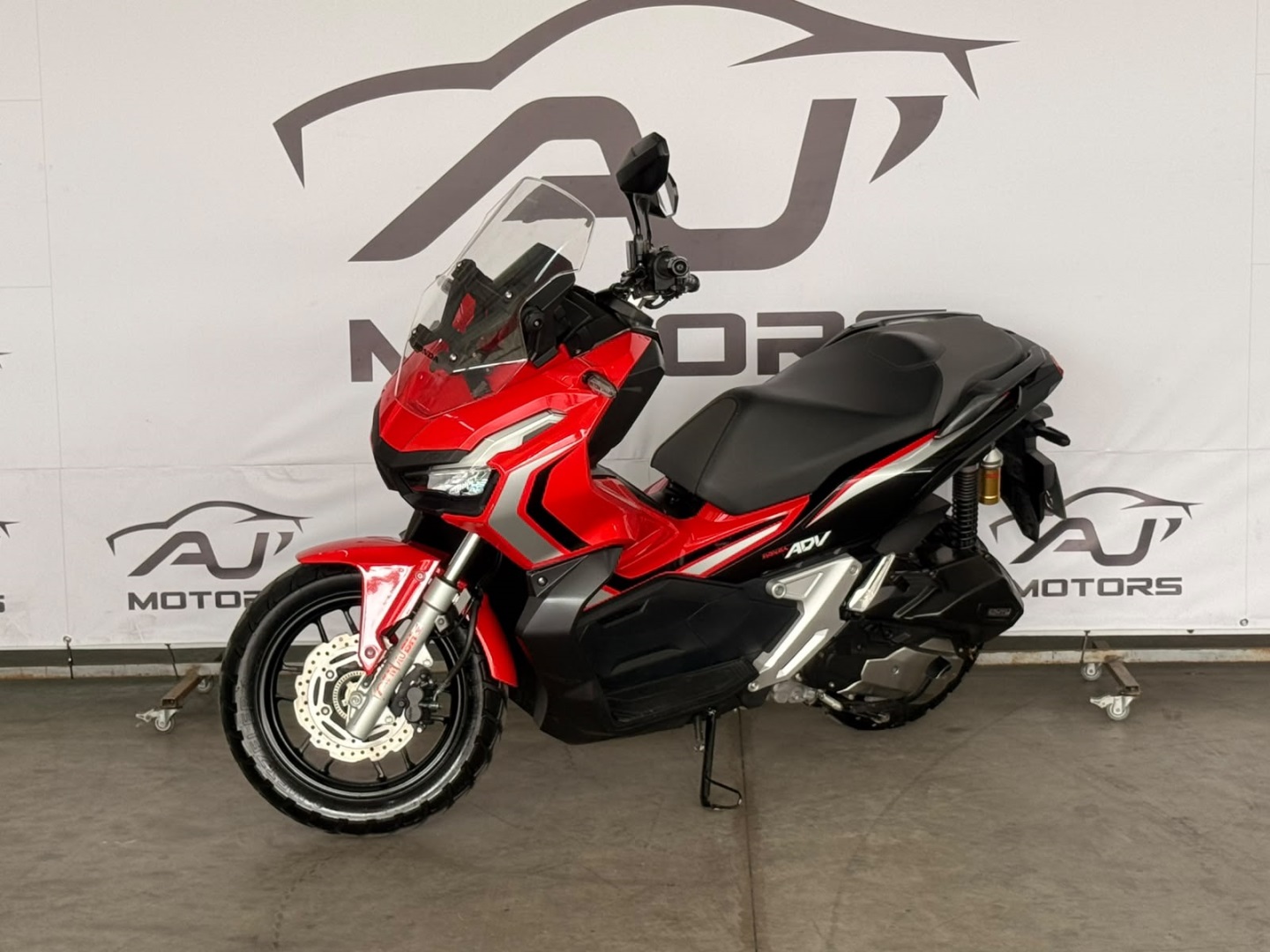 HONDA ADV 150