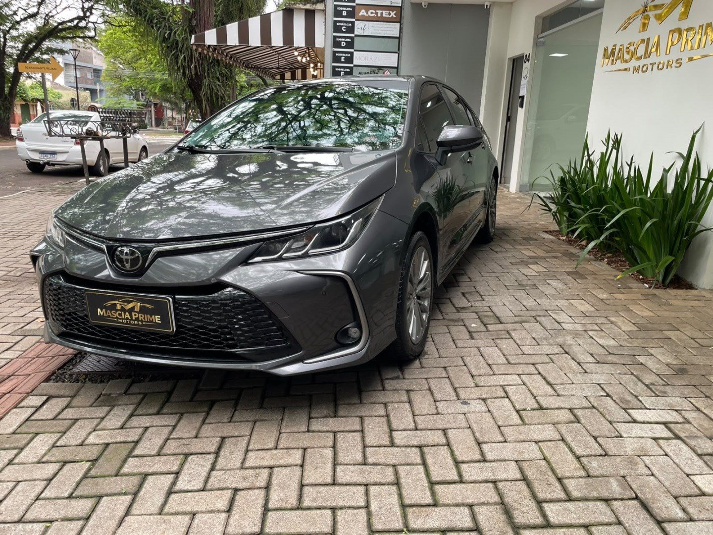 TOYOTA COROLLA