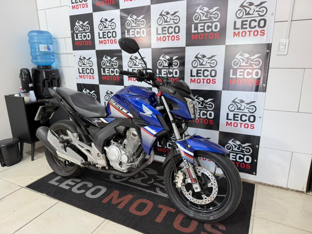 HONDA CB TWISTER