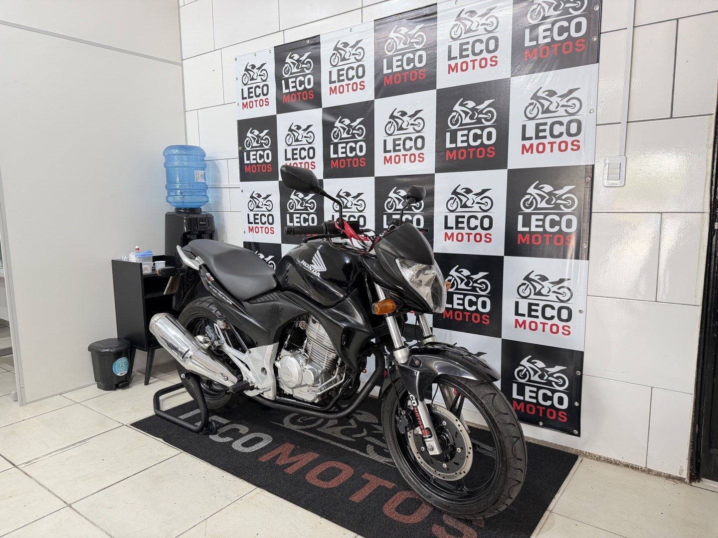 HONDA CB 300R