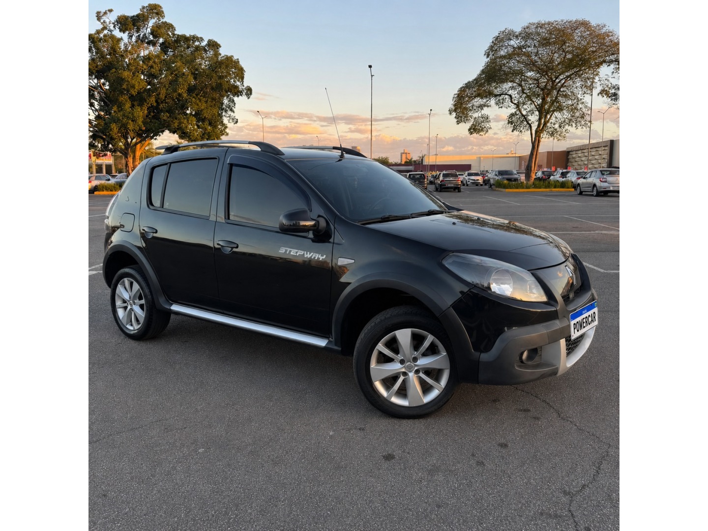 RENAULT SANDERO
