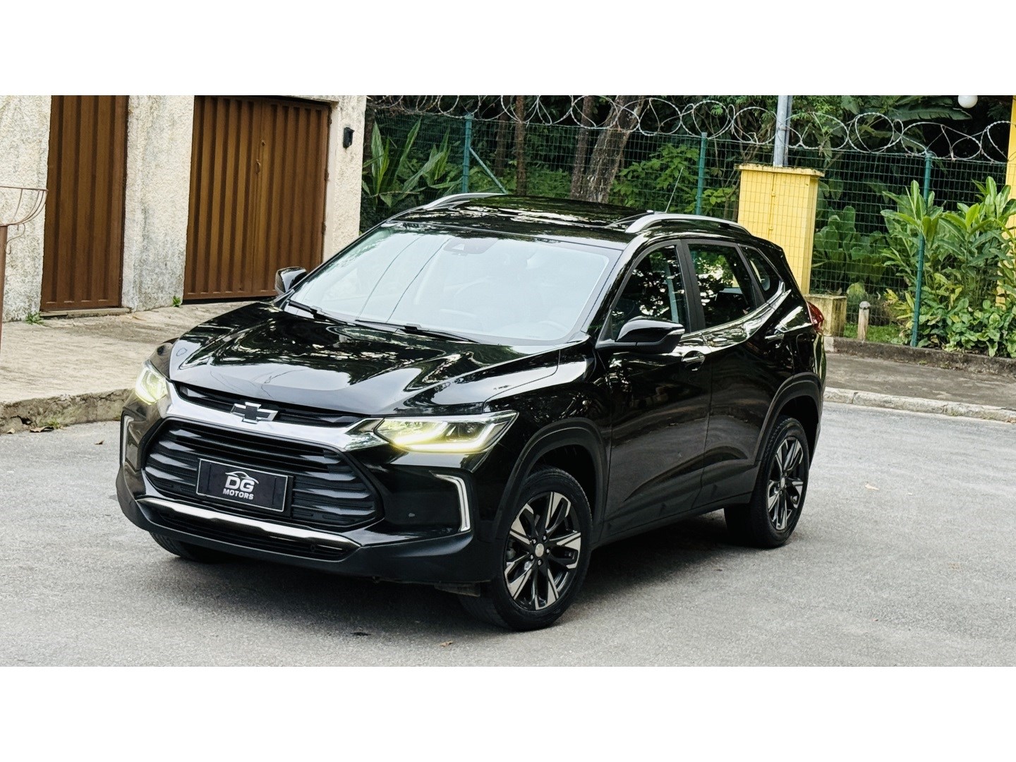 CHEVROLET TRACKER