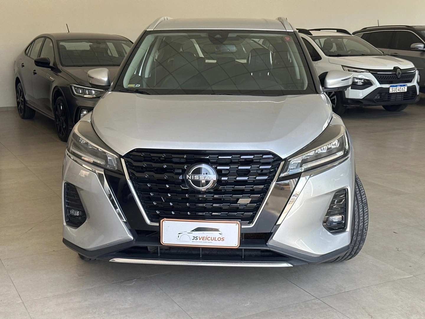NISSAN KICKS