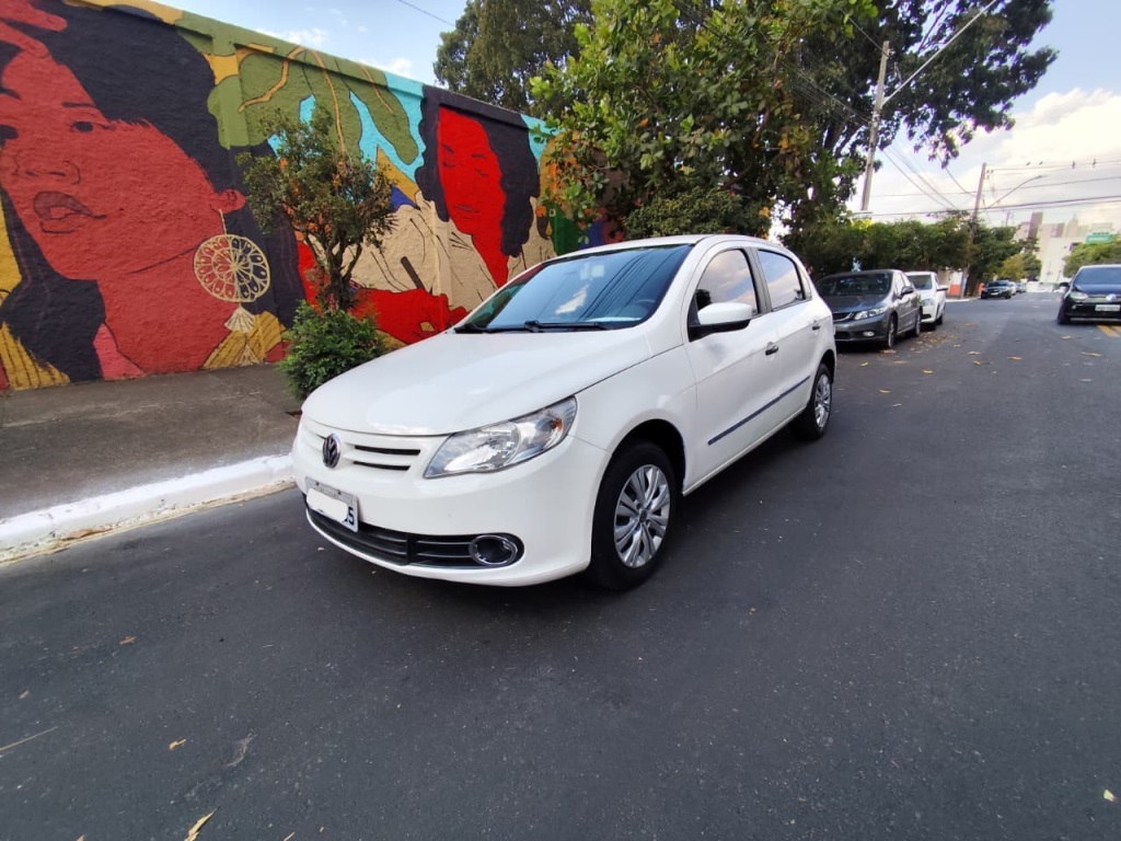 VOLKSWAGEN GOL