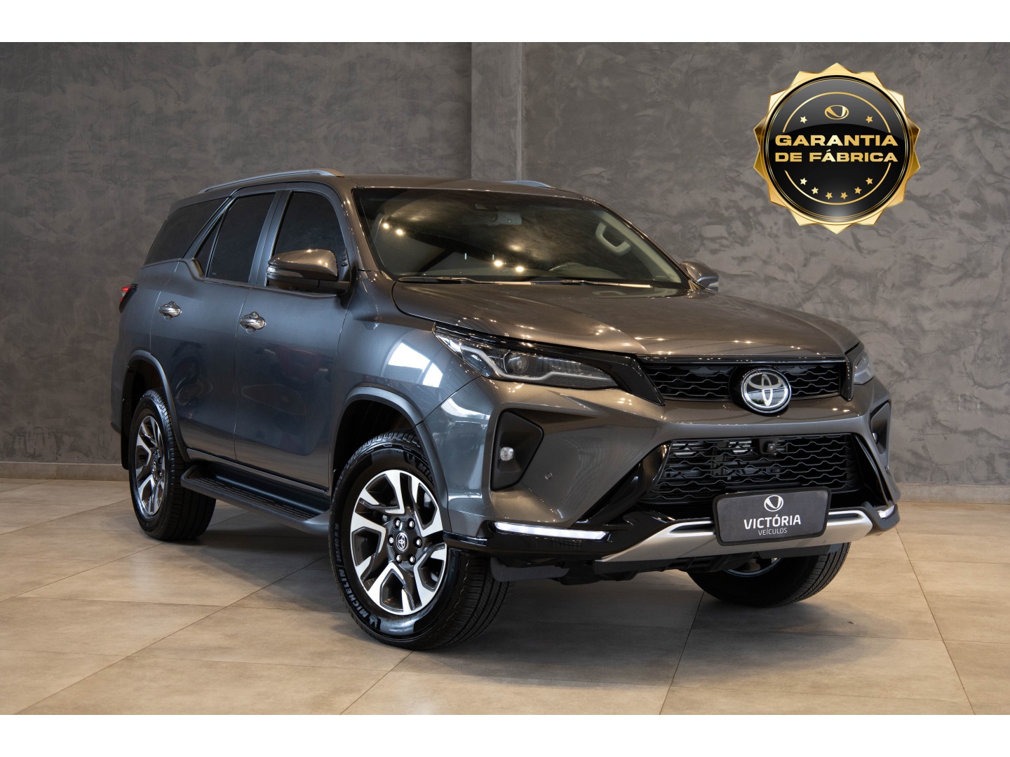 TOYOTA HILUX SW4