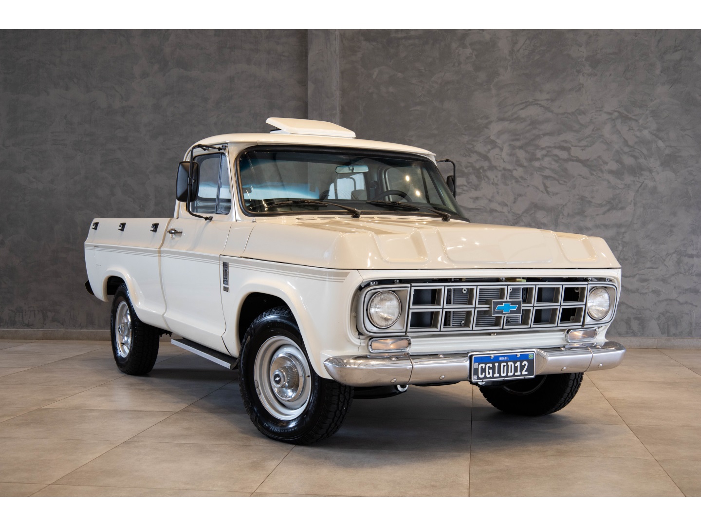 CHEVROLET D10