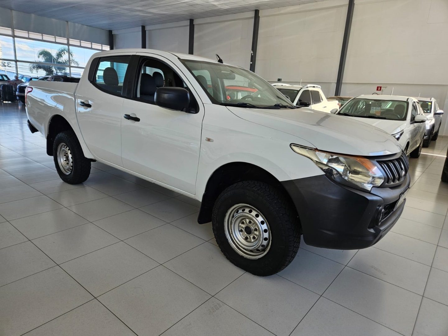 MITSUBISHI L200 TRITON