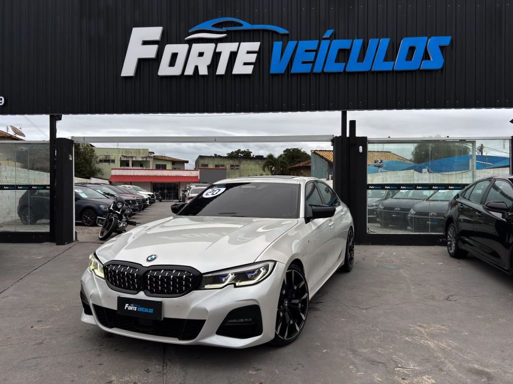 BMW 330i