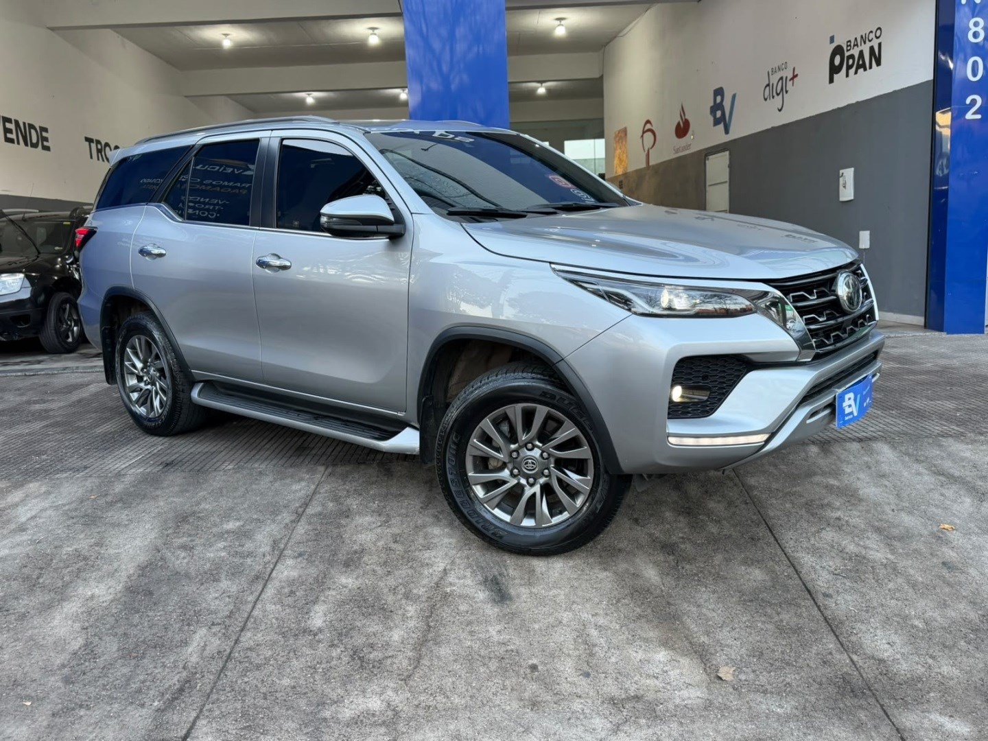 TOYOTA HILUX SW4