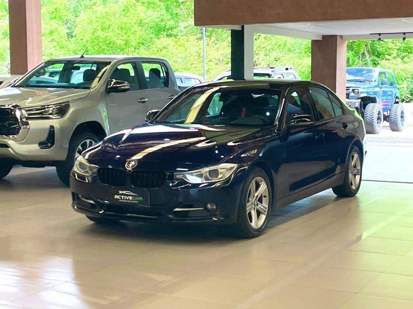 BMW 320i