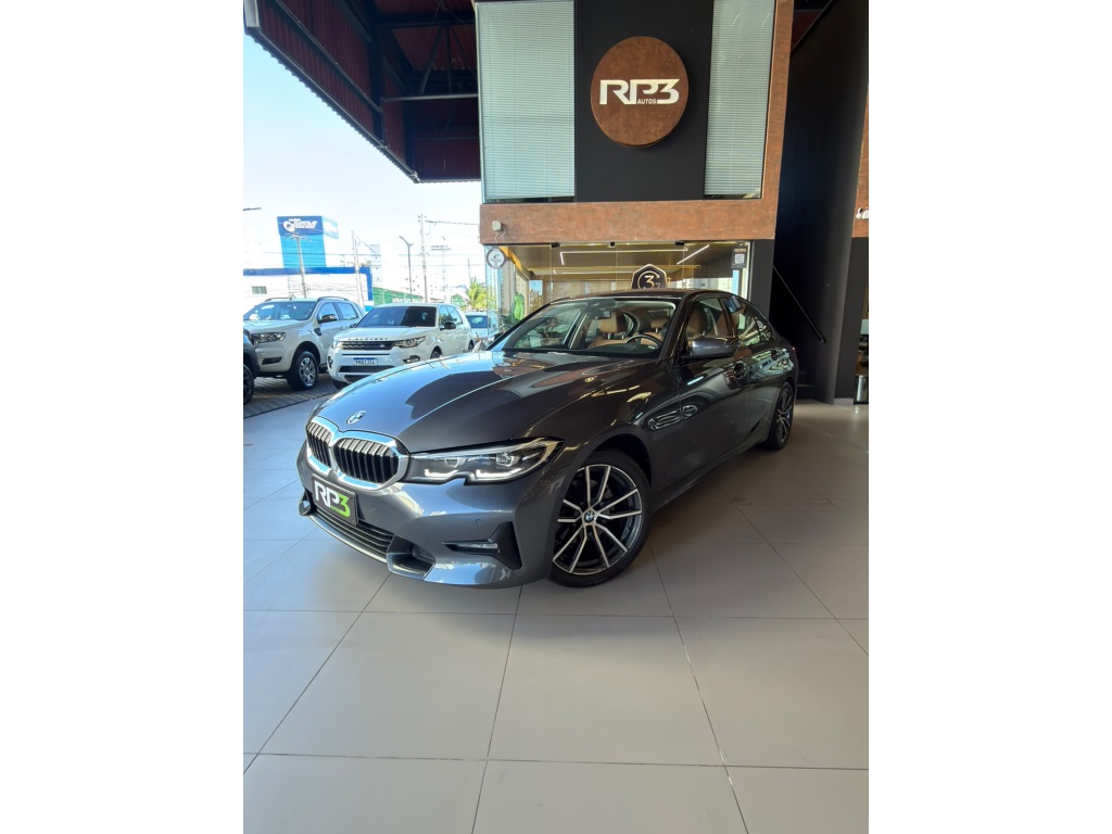 BMW 320i