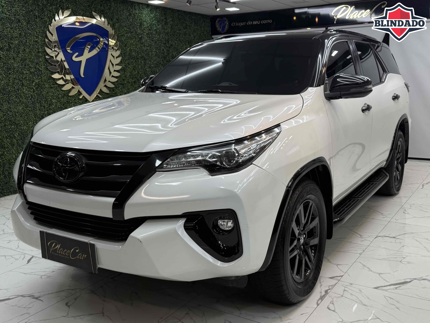 TOYOTA HILUX SW4
