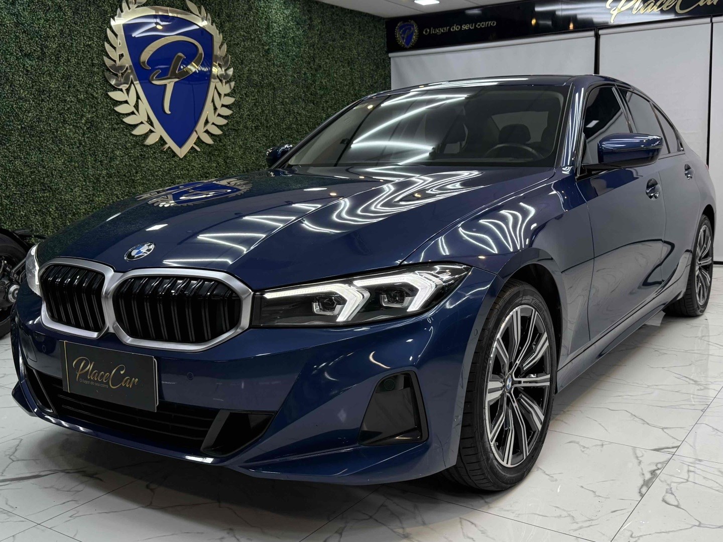 BMW 320i