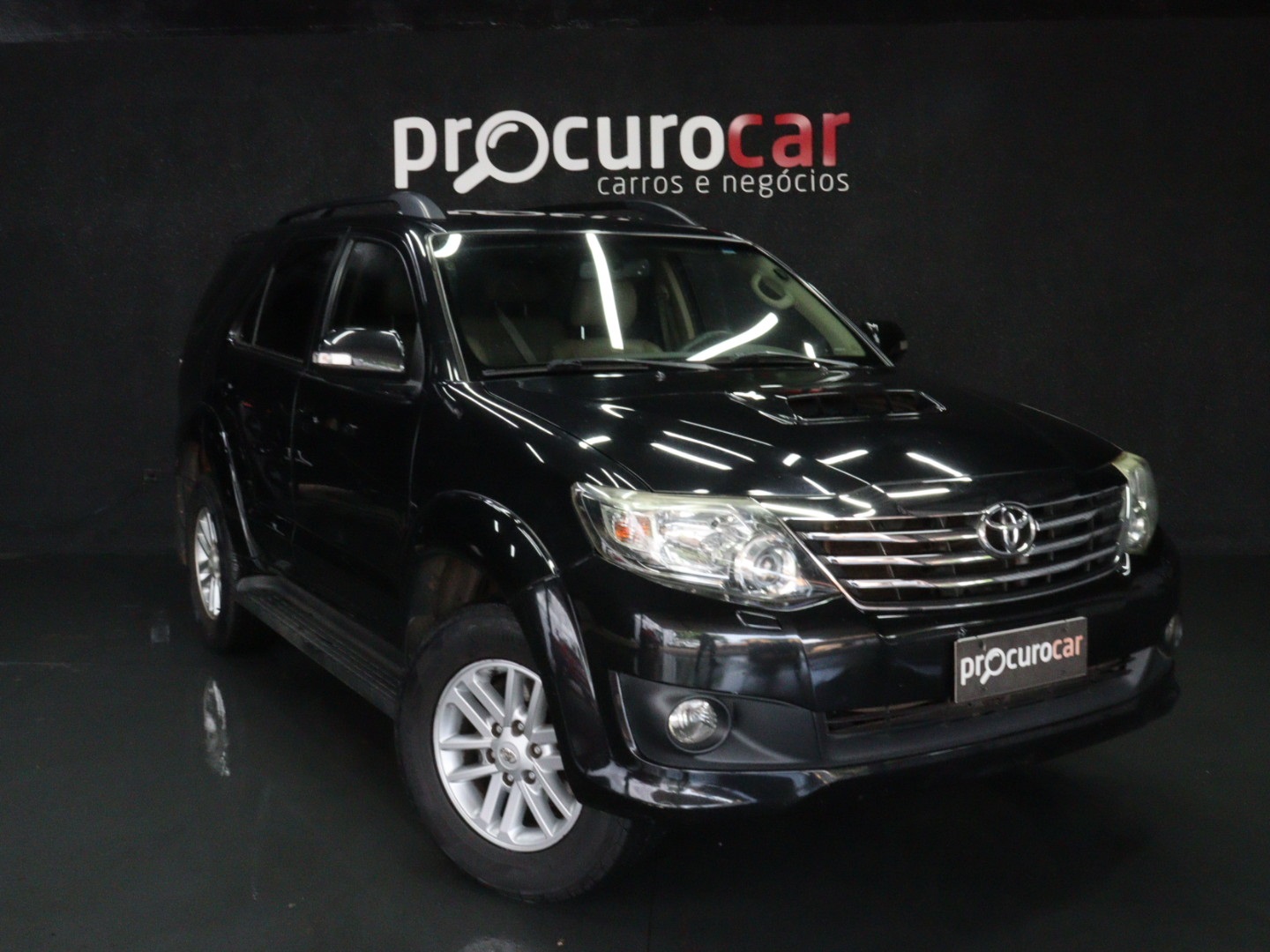 TOYOTA HILUX SW4