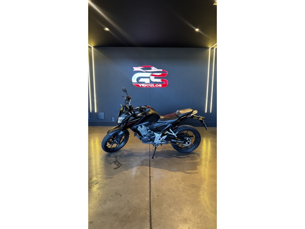 HONDA CB 300F TWISTER CBS
