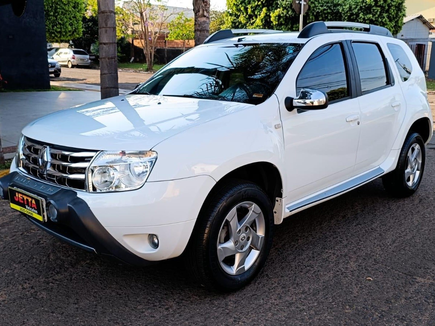 RENAULT DUSTER
