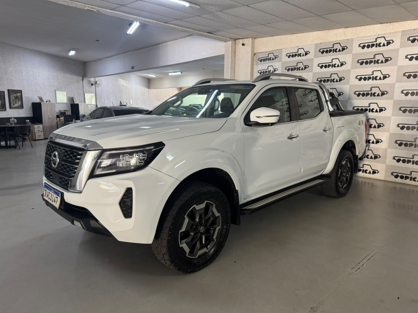 NISSAN FRONTIER