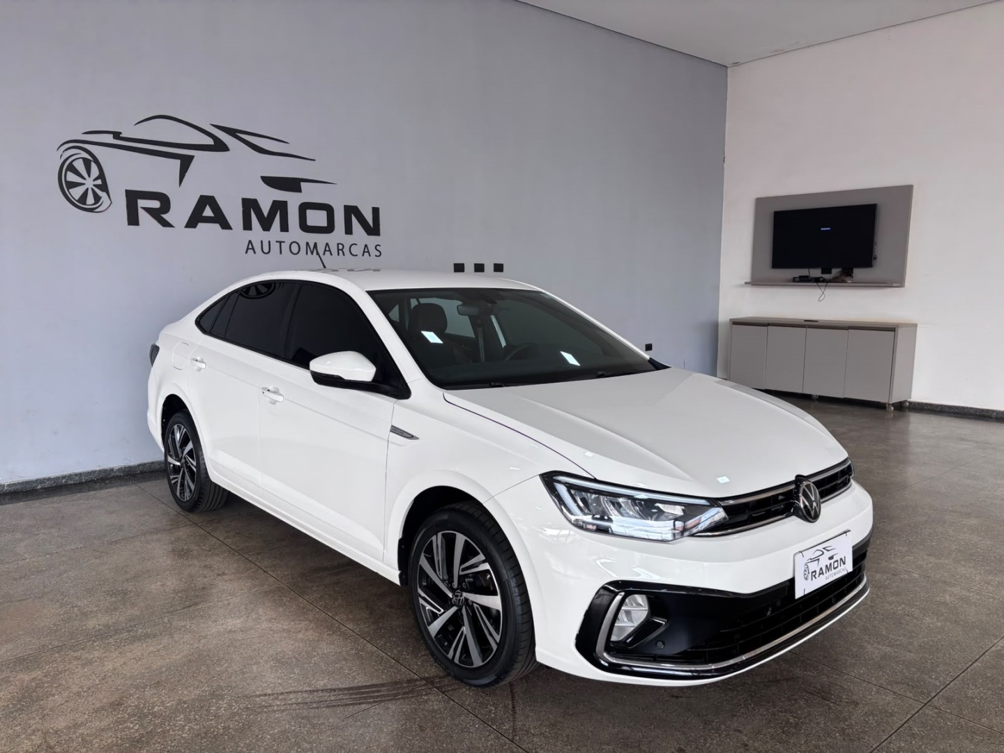 VOLKSWAGEN VIRTUS