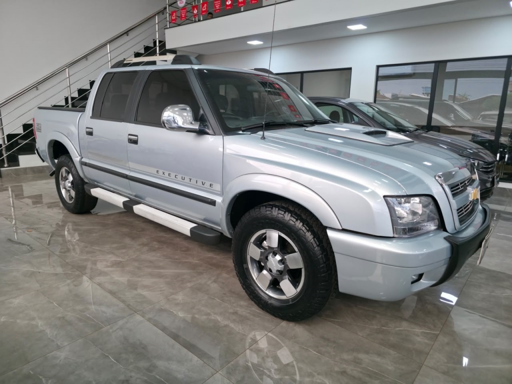 CHEVROLET S10