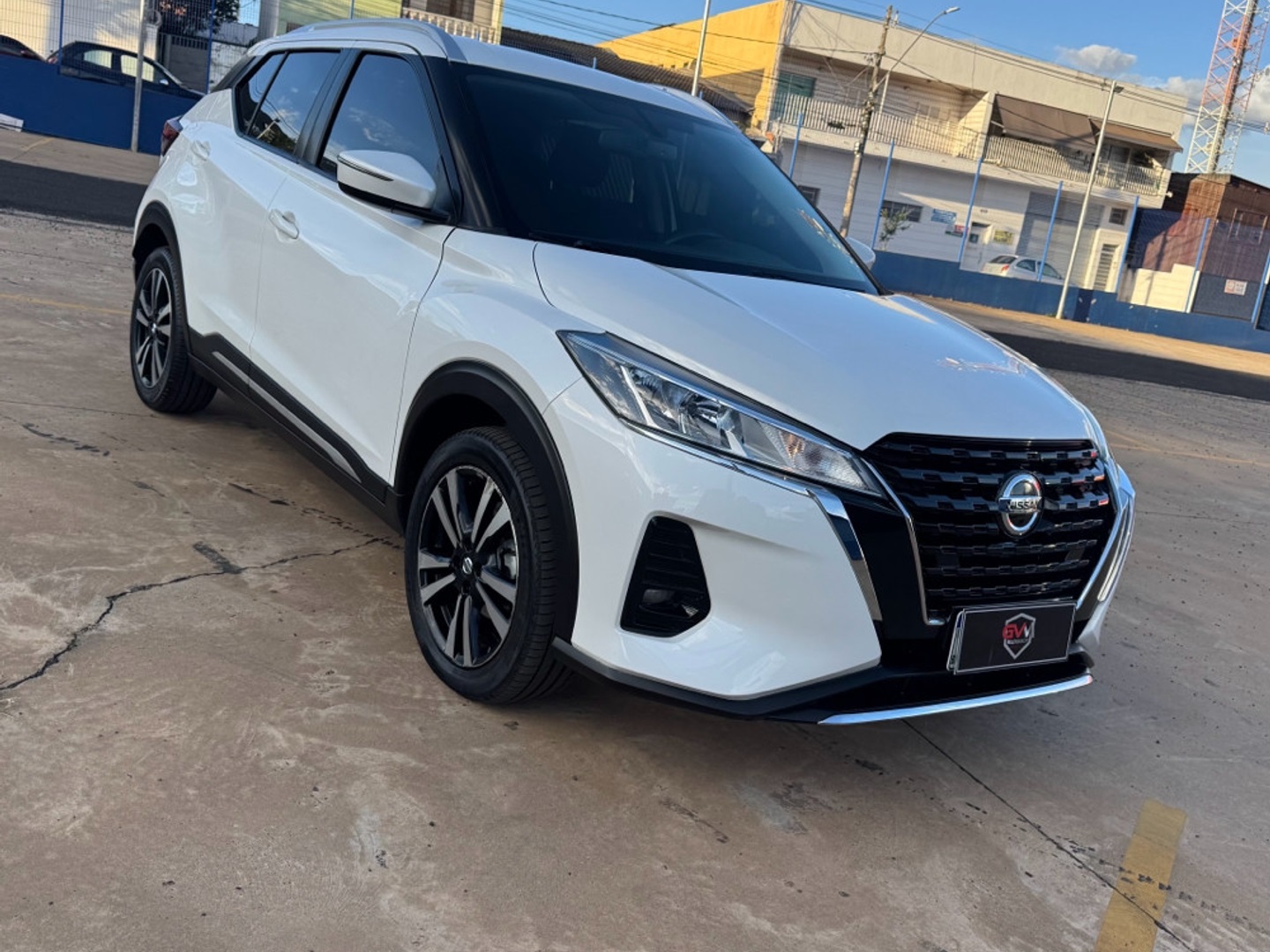 NISSAN KICKS