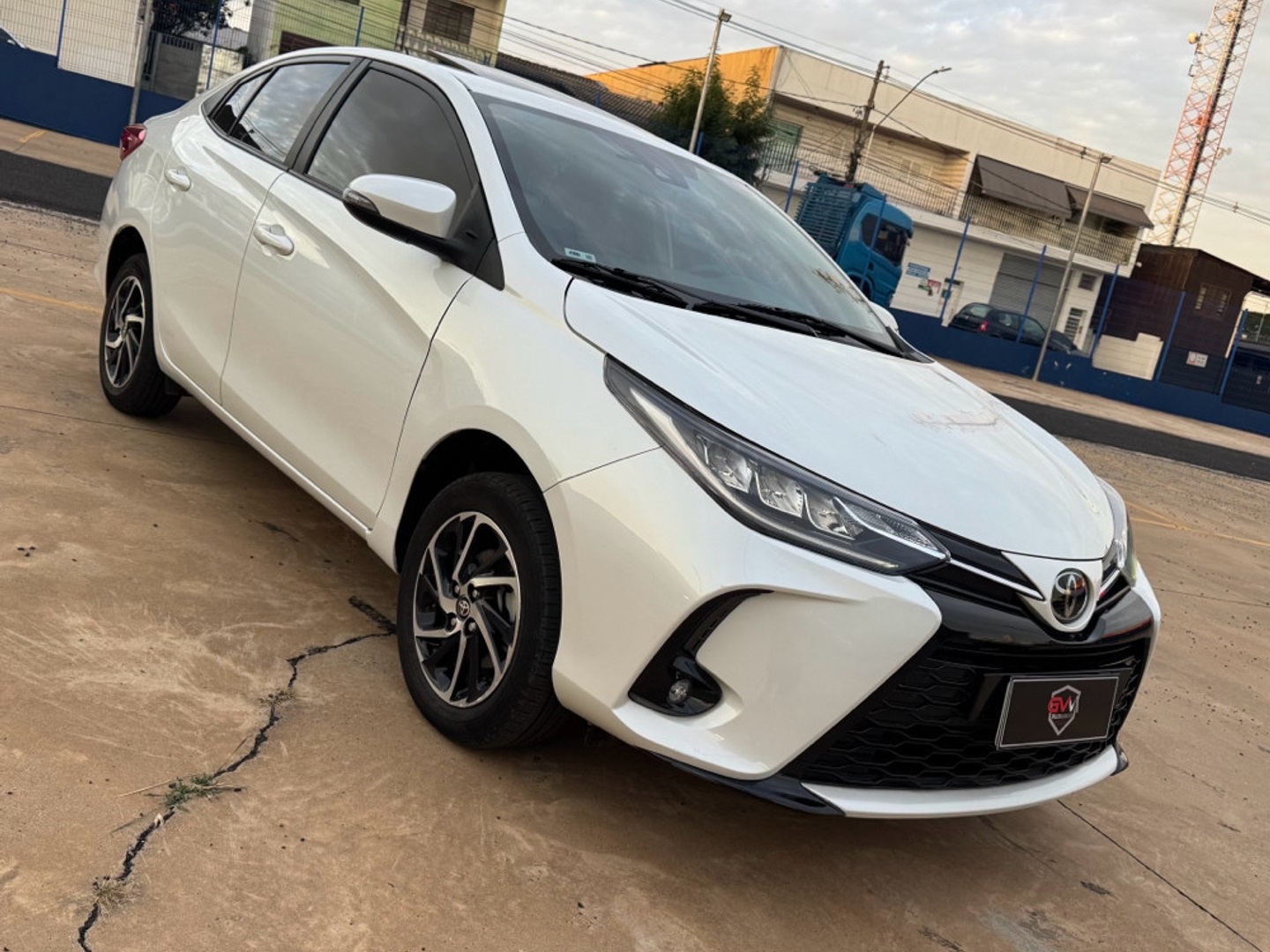 TOYOTA YARIS