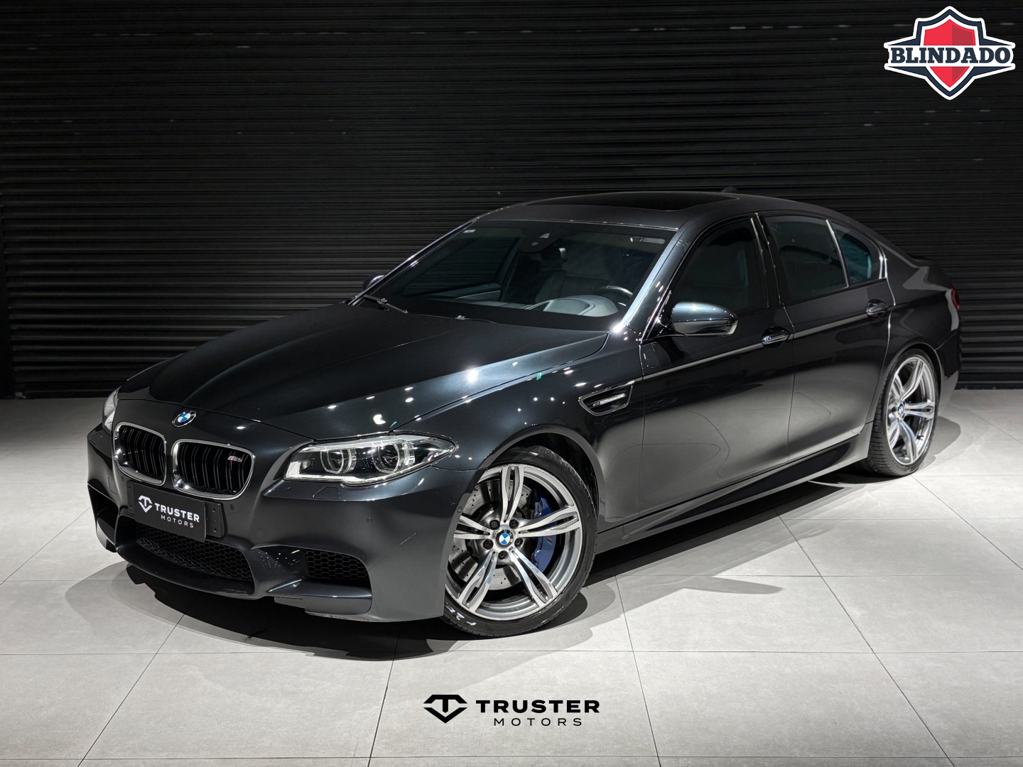 BMW M5
