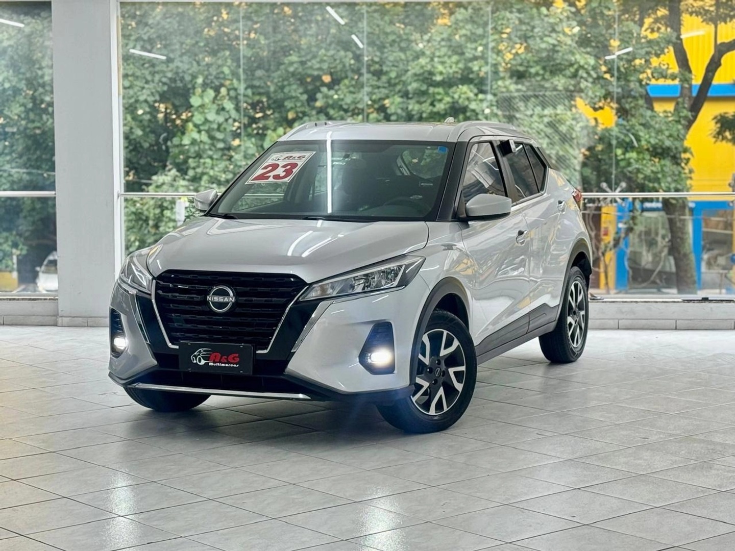 NISSAN KICKS