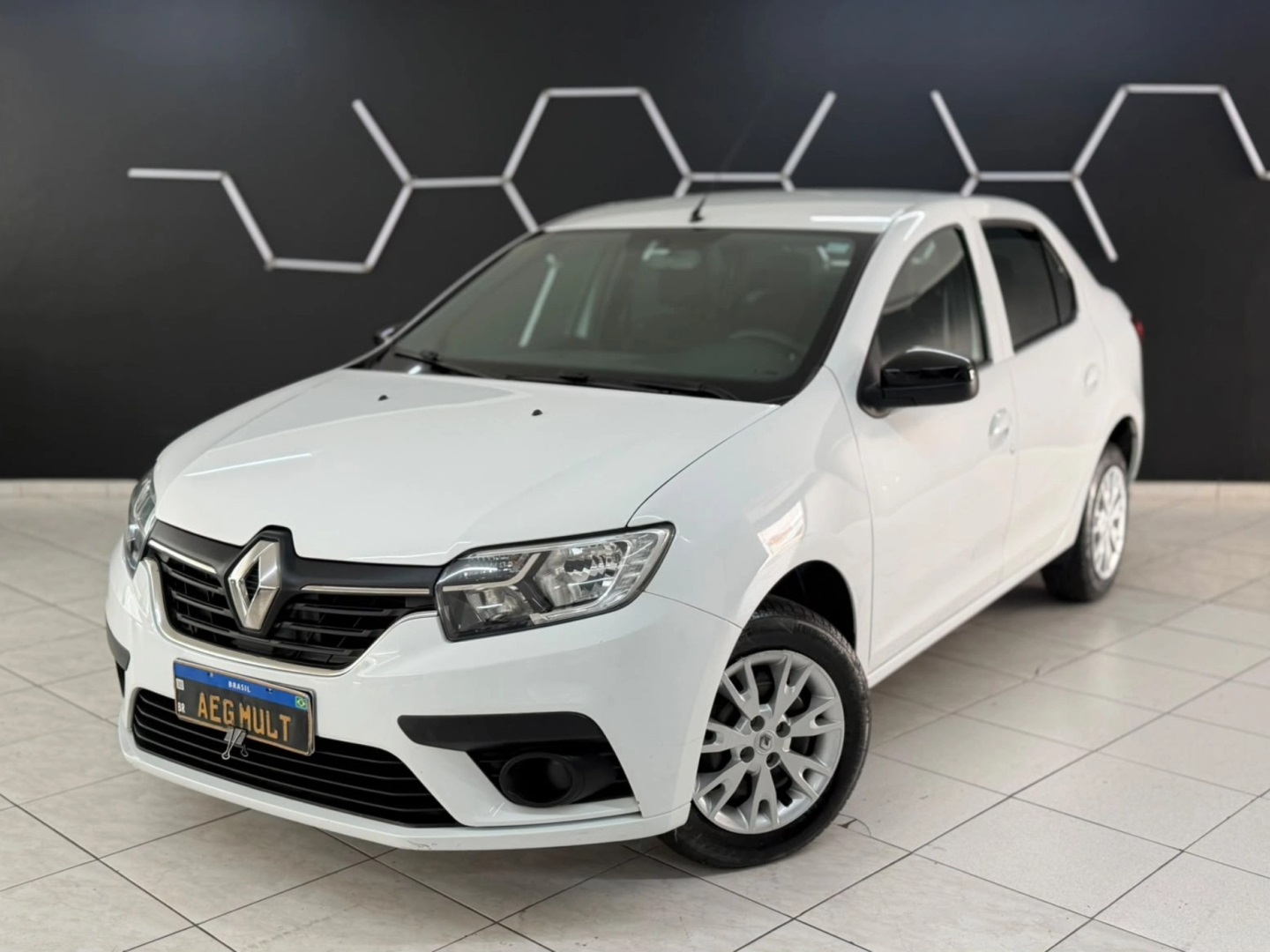 RENAULT LOGAN