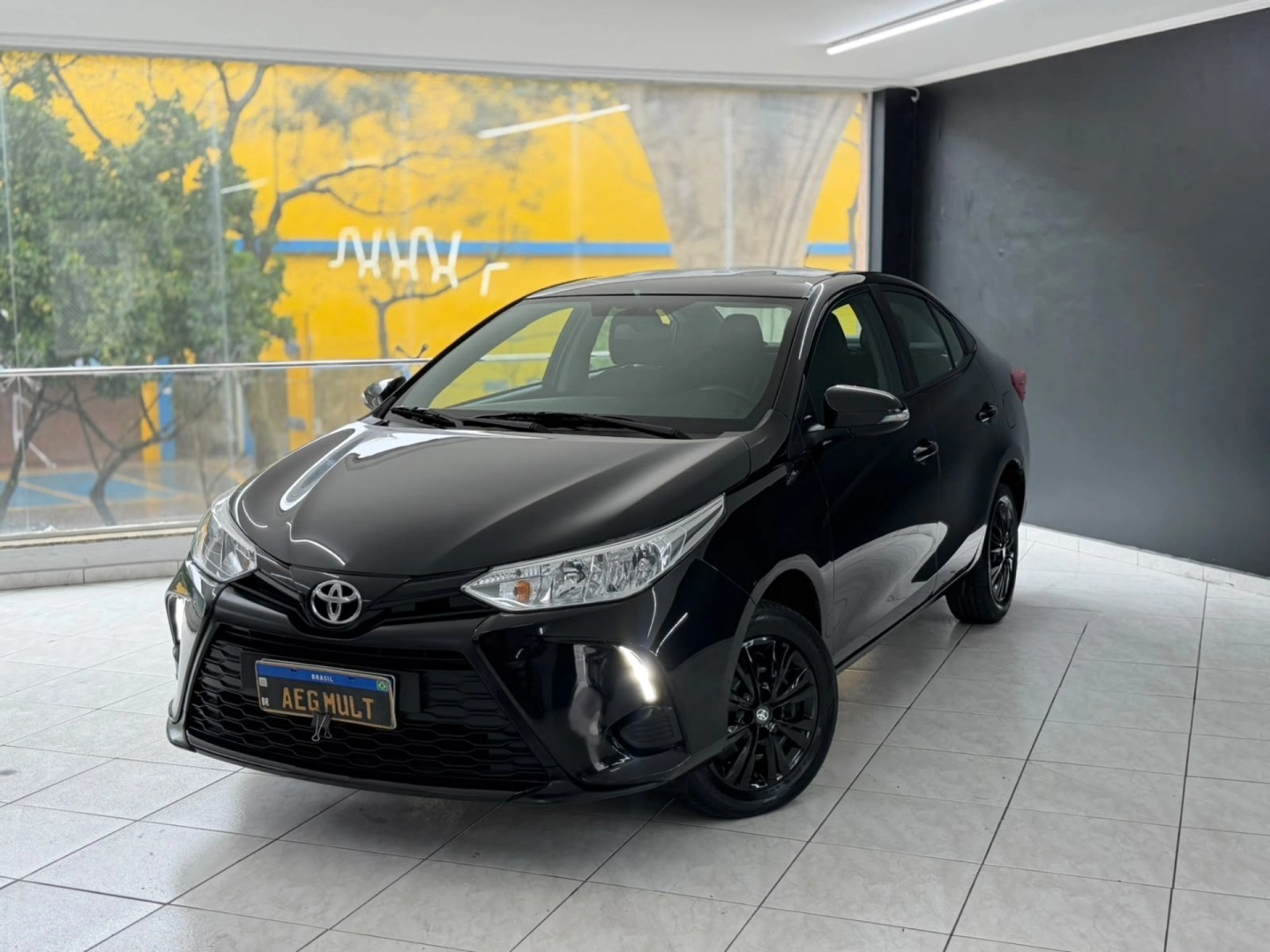 TOYOTA YARIS