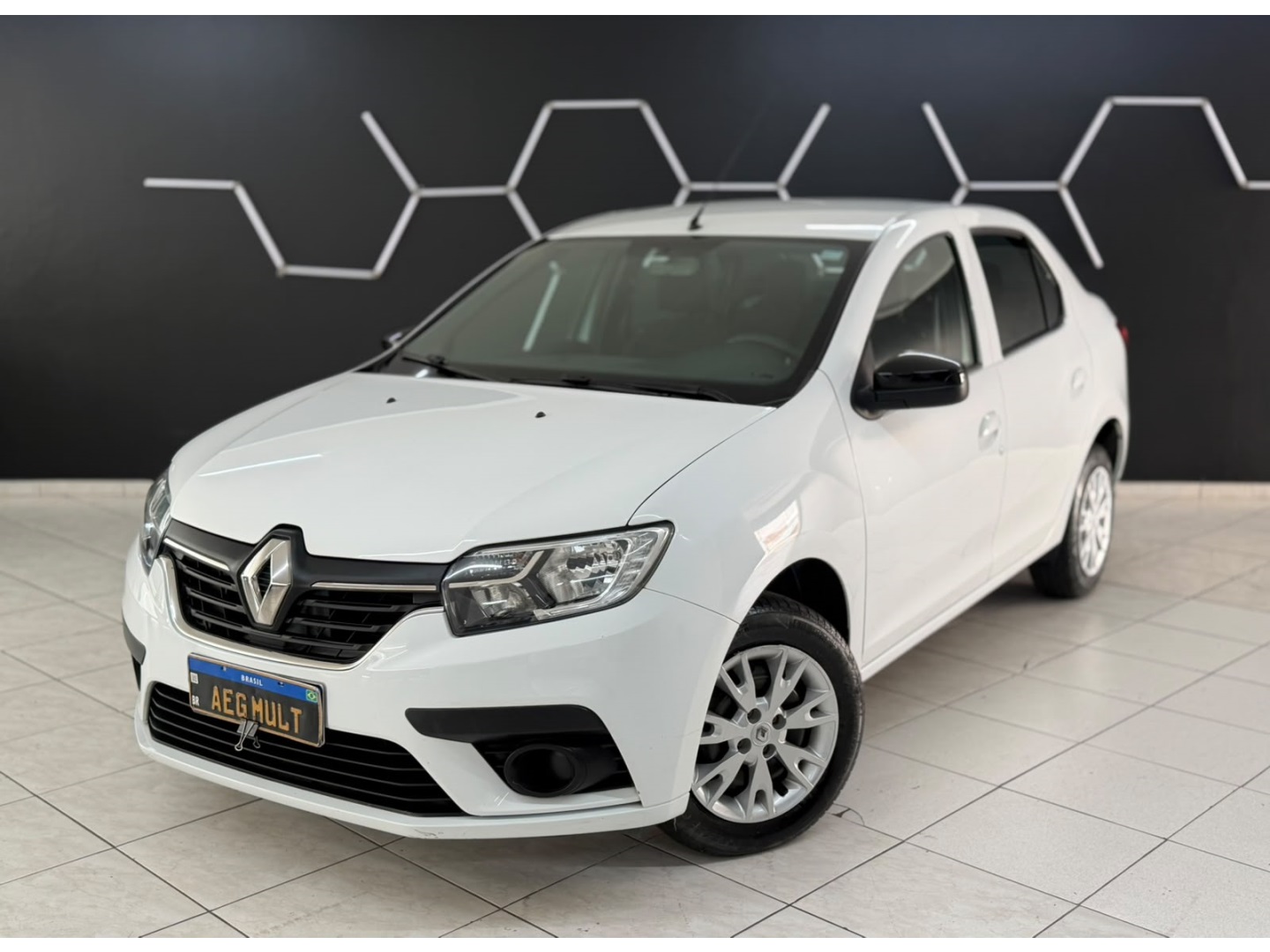 RENAULT LOGAN