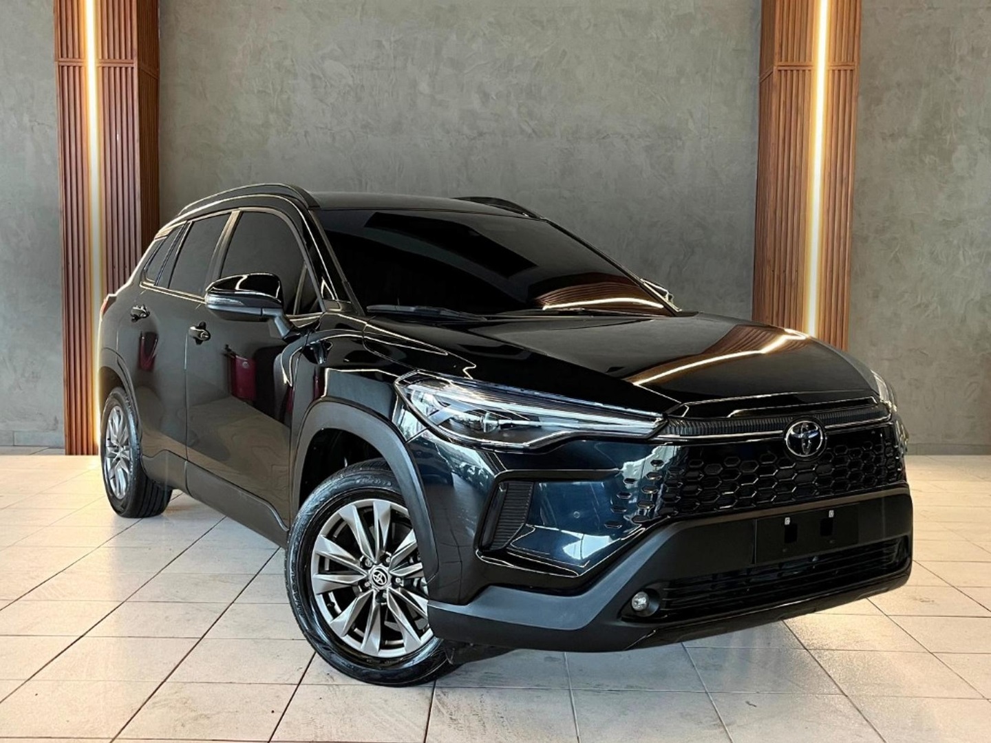 TOYOTA COROLLA CROSS