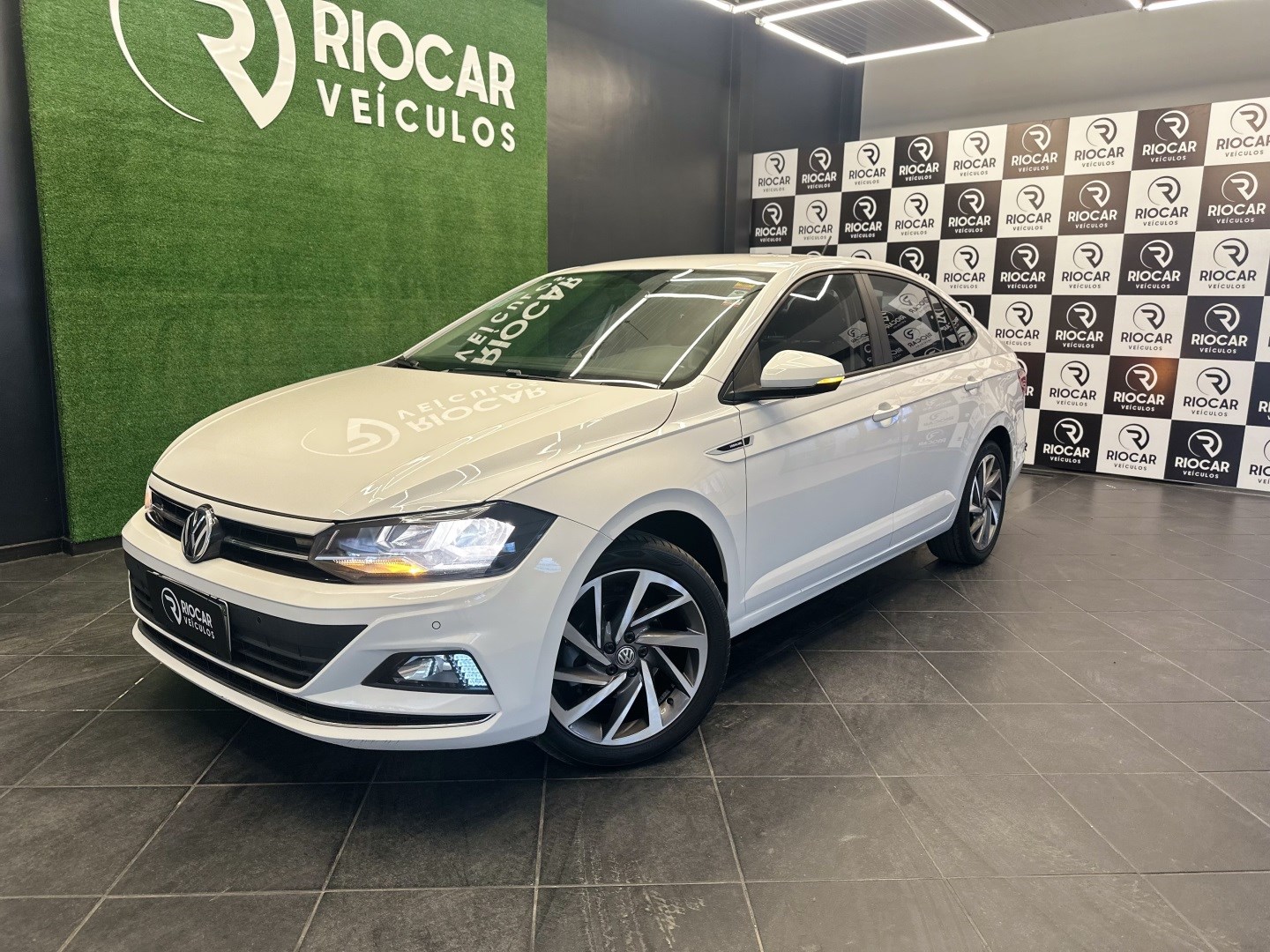 VOLKSWAGEN VIRTUS